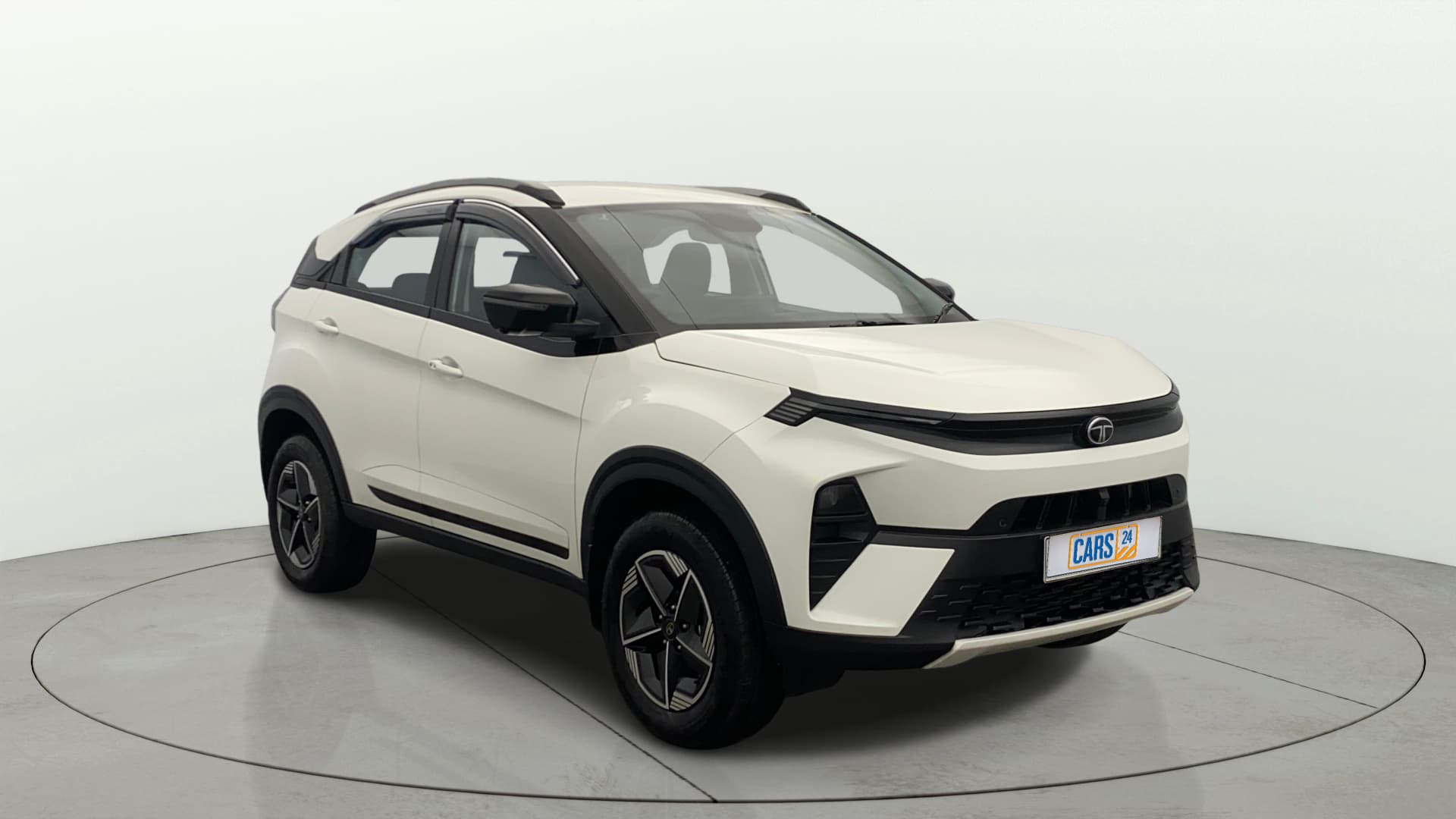 2024 CREATIVE PLUS 1.2 REVOTRON 7 DCA DT — ₹8.81L on Cars24