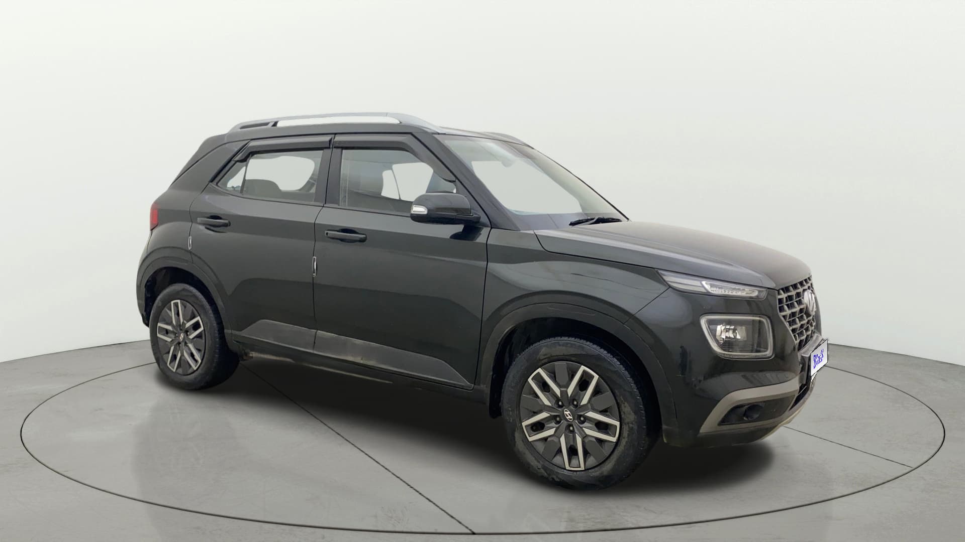 2021 SX 1.5 CRDI — ₹8.24L on Cars24