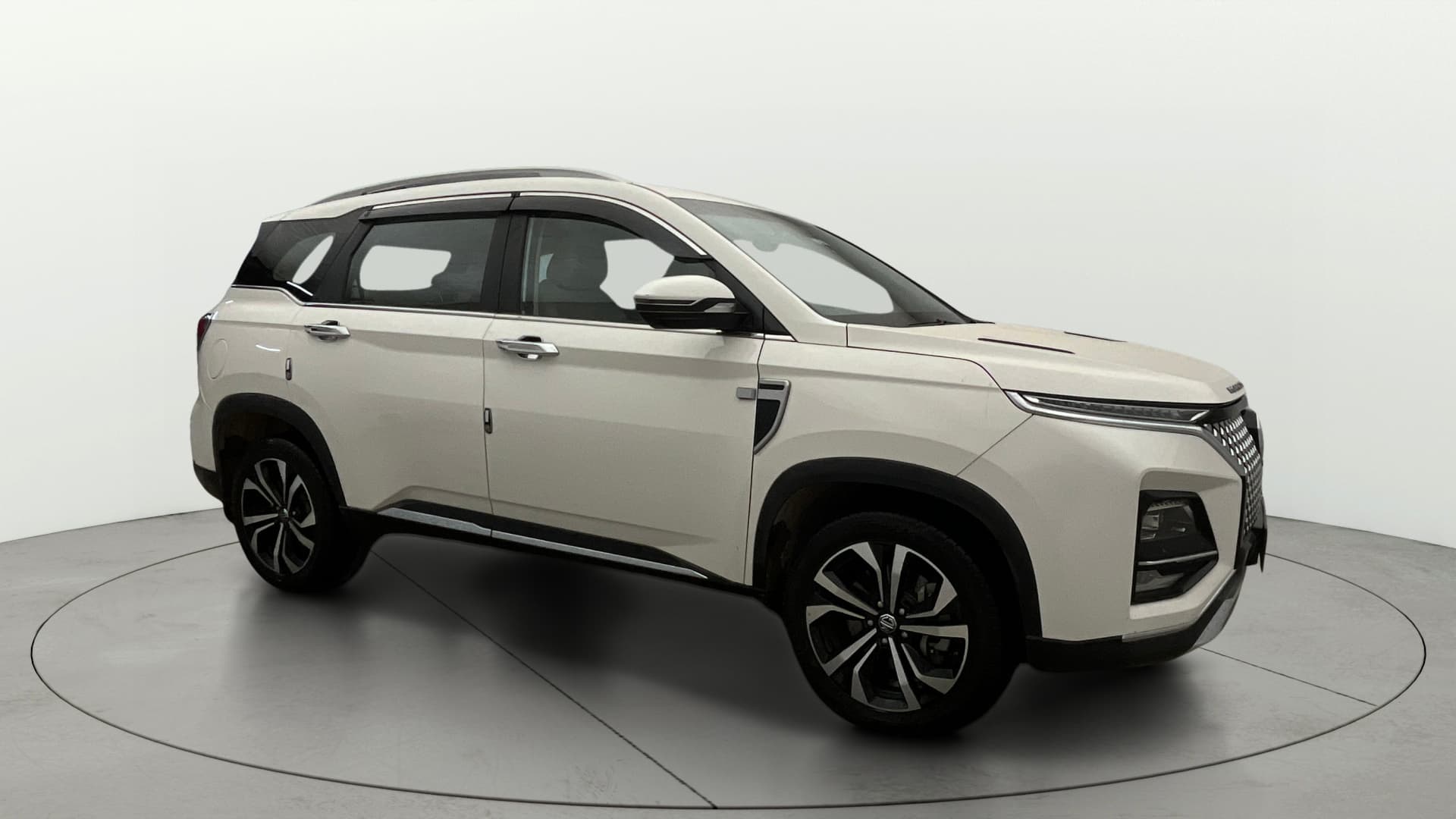 2023 SHARP PRO 1.5 PETROL TURBO CVT PETROL — ₹13.9L on Cars24