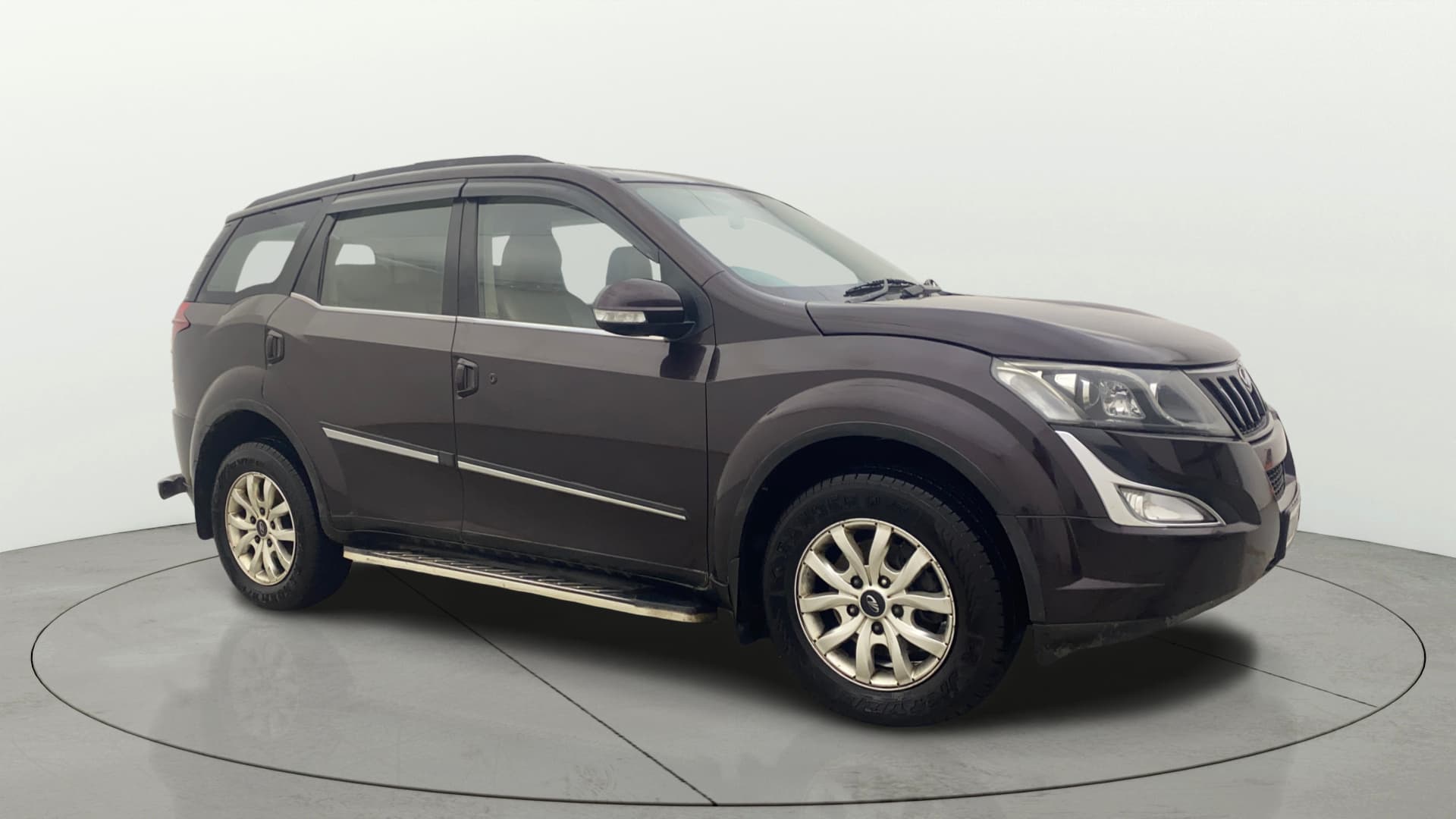 2015 W10 — ₹8.30L on Cars24