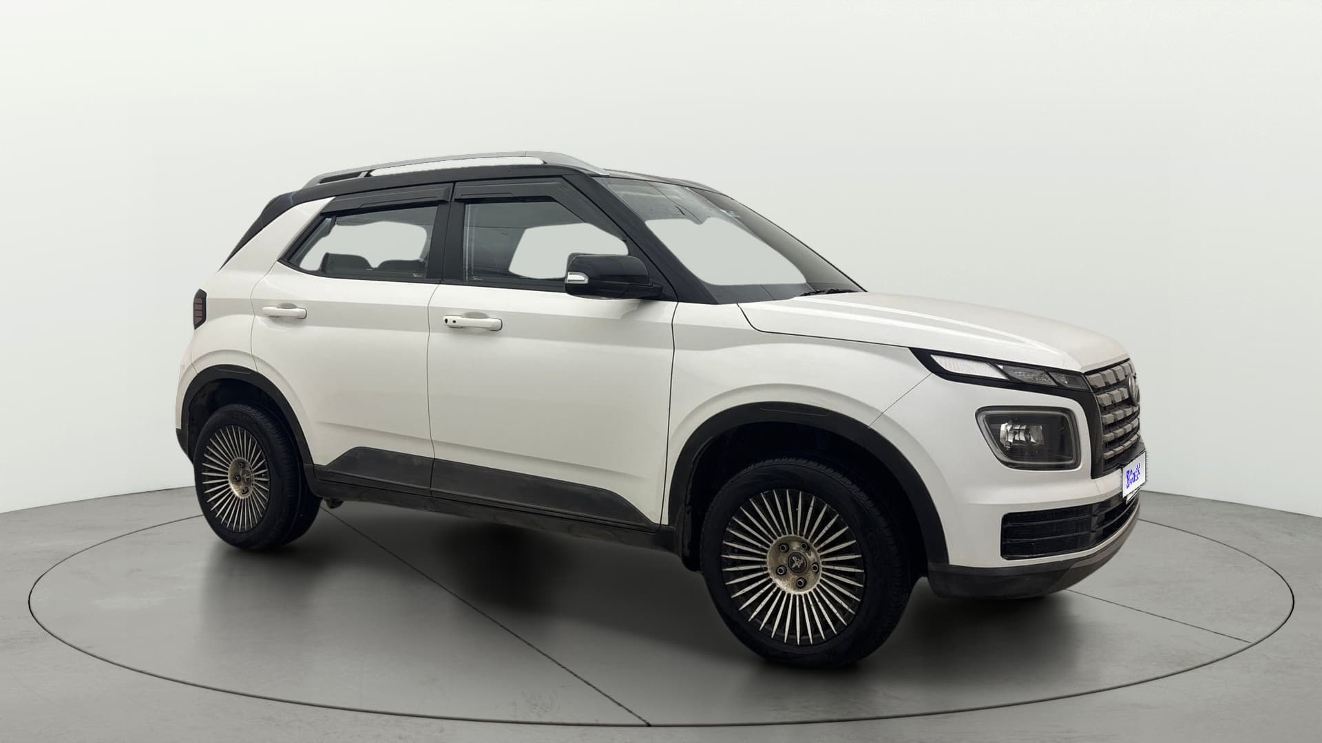 2023 SX 1.2 PETROL — ₹8.70L on Cars24