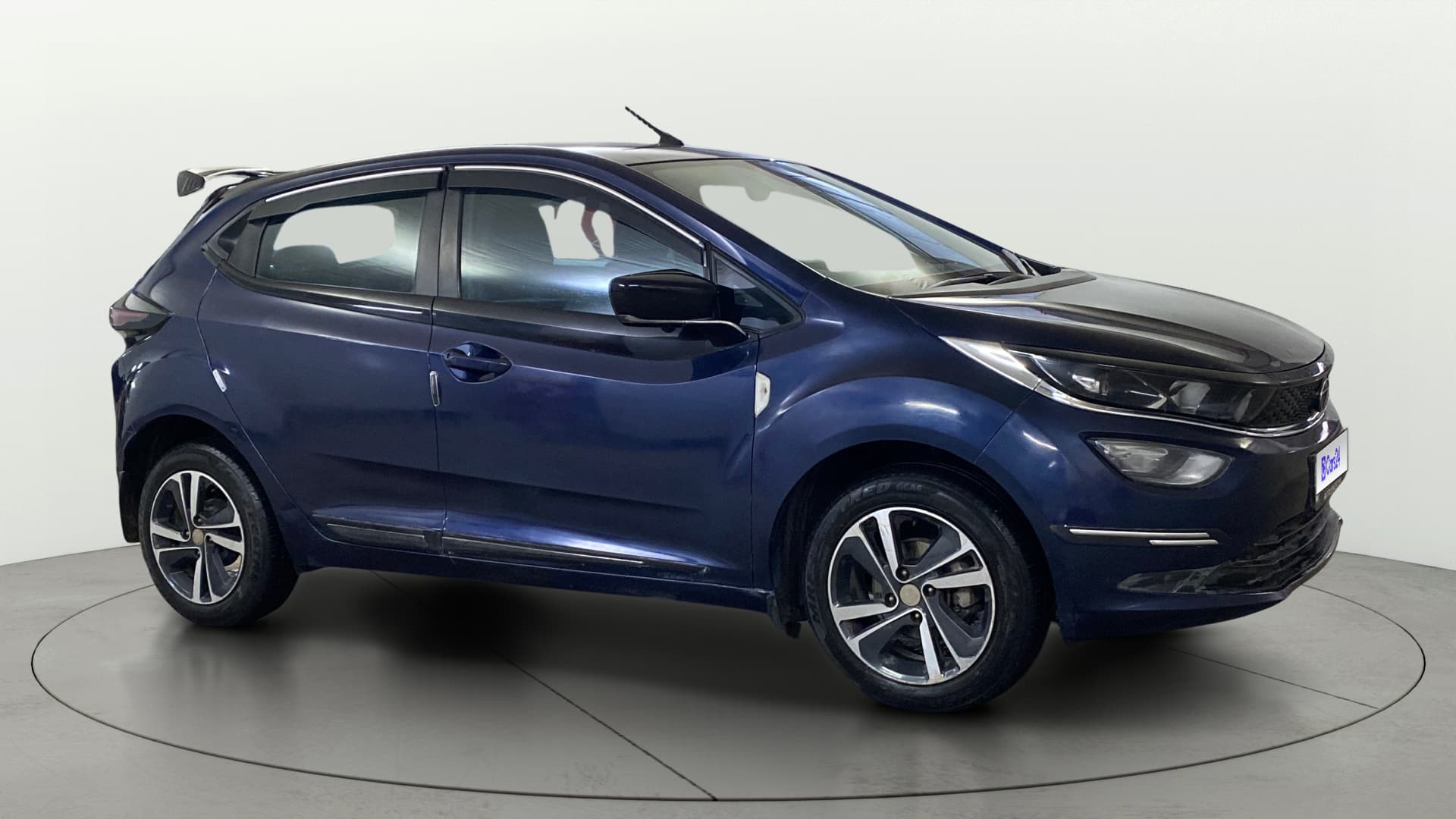 2022 XZA PLUS — ₹5.85L on Cars24