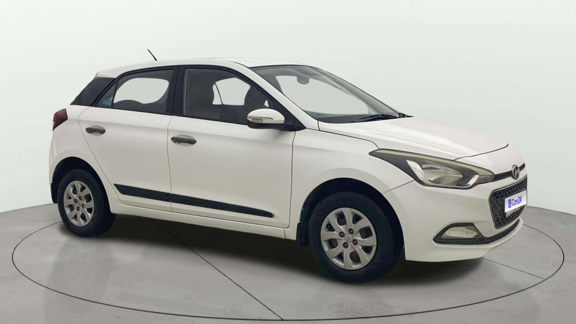 2015 SPORTZ 1.2 — ₹3.10L on Cars24