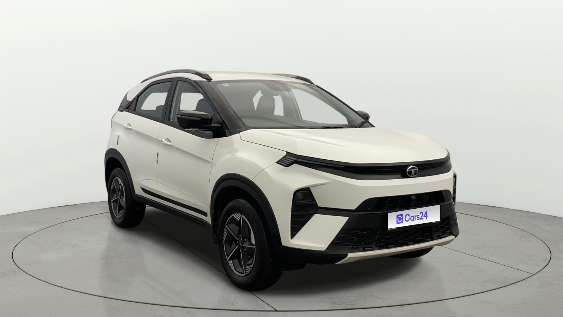 2024 CREATIVE + AMT 1.5 DIESEL — ₹9.83L on Cars24