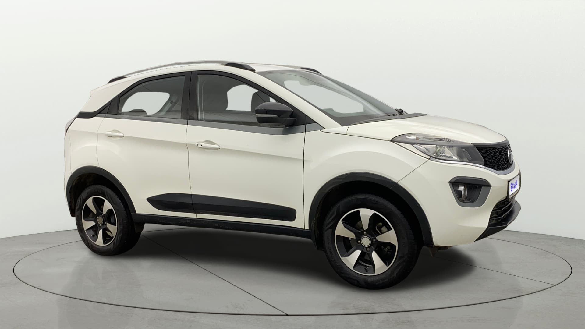 2019 XZ PLUS PETROL — ₹4.56L on Cars24