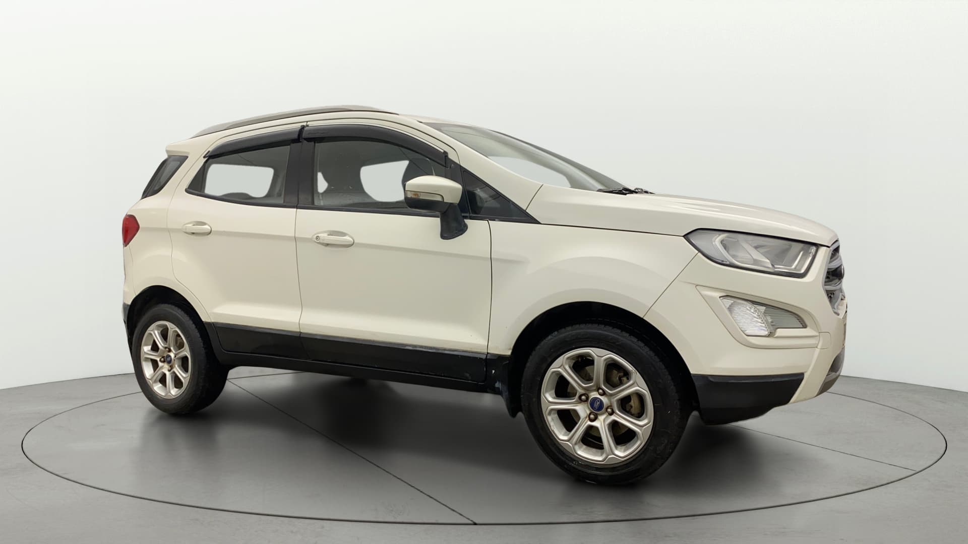 2019 TITANIUM + 1.5L PETROL AT — ₹5.33L on Cars24