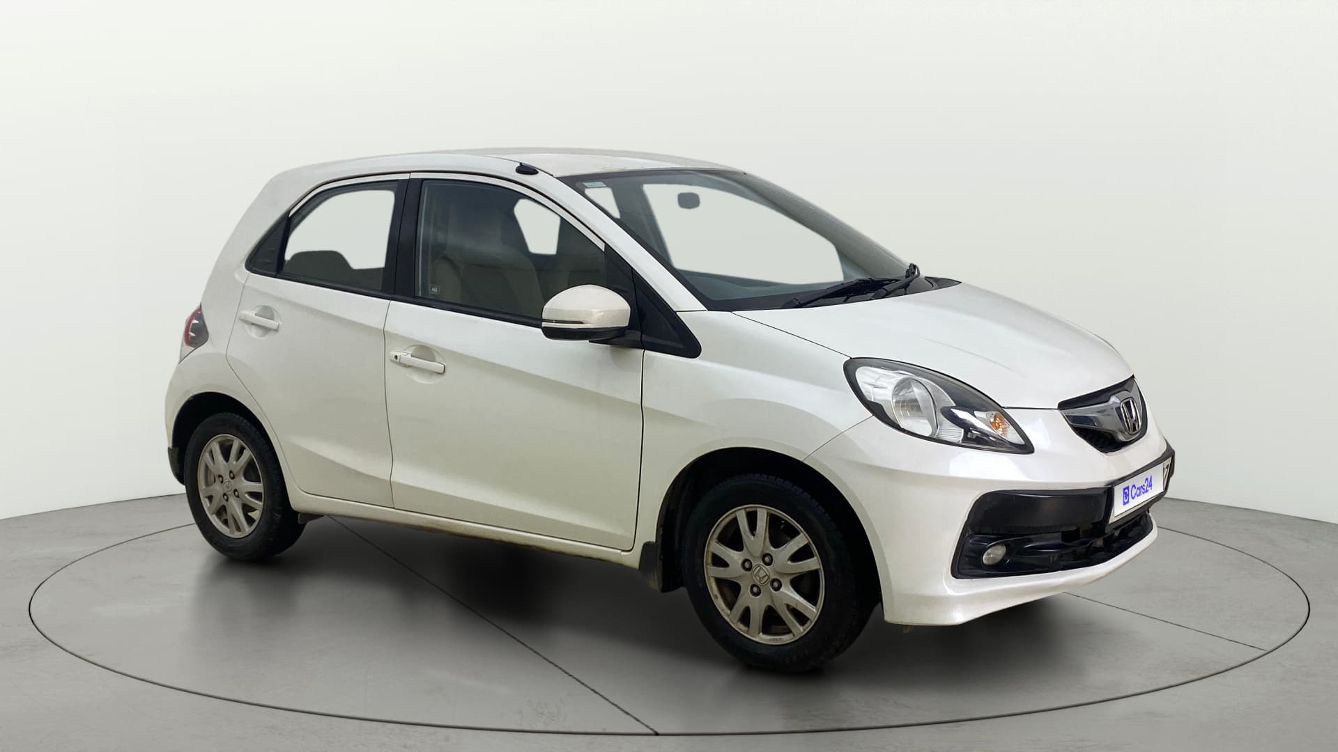 2015 VX AT — ₹2.95L on Cars24