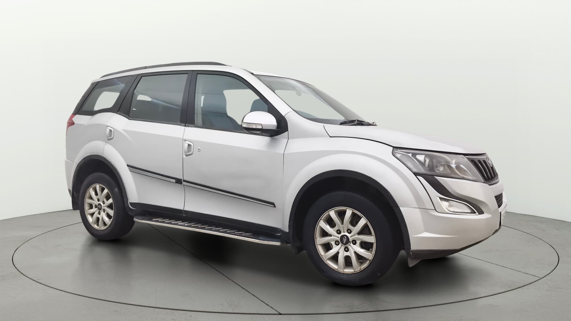 2015 W8 — ₹5.78L on Cars24