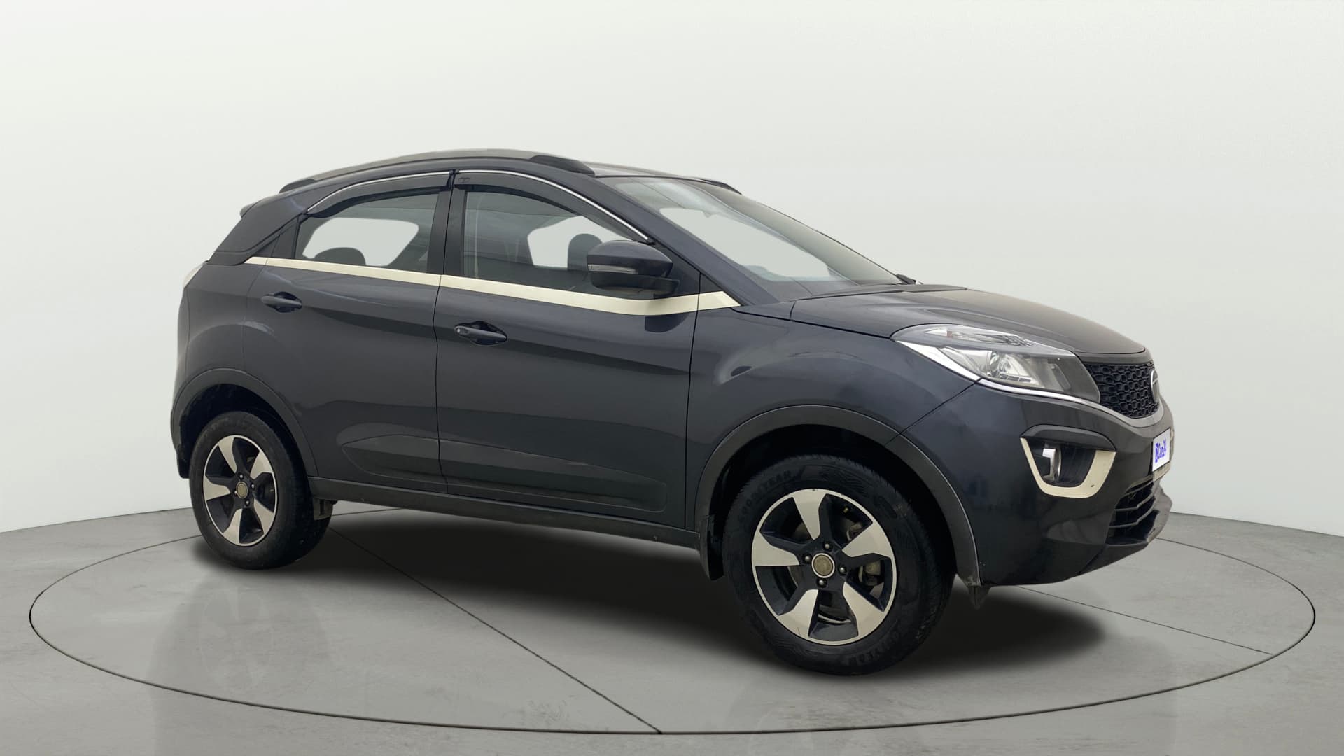 2019 XZA PLUS PETROL — ₹7.01L on Cars24