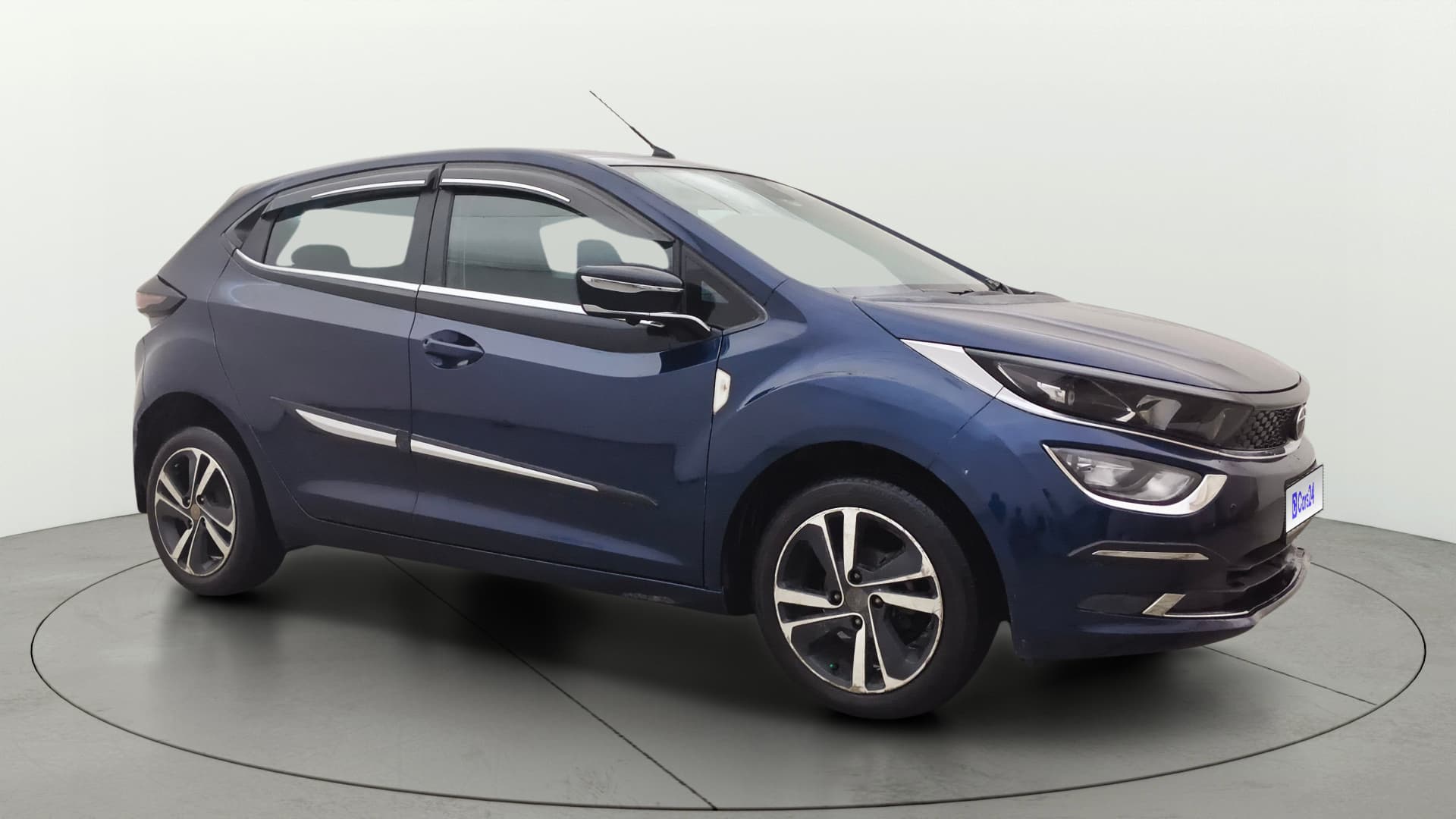 2023 XZ PLUS PETROL — ₹6.85L on Cars24