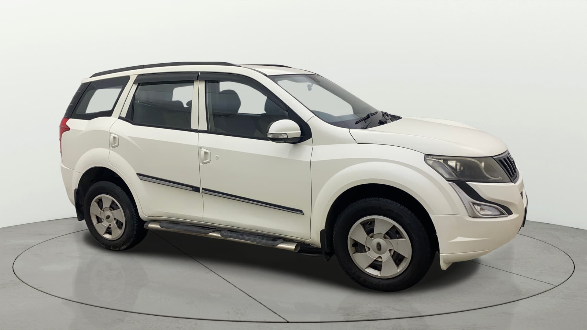 2016 Mahindra Xuv500 — used car price guide