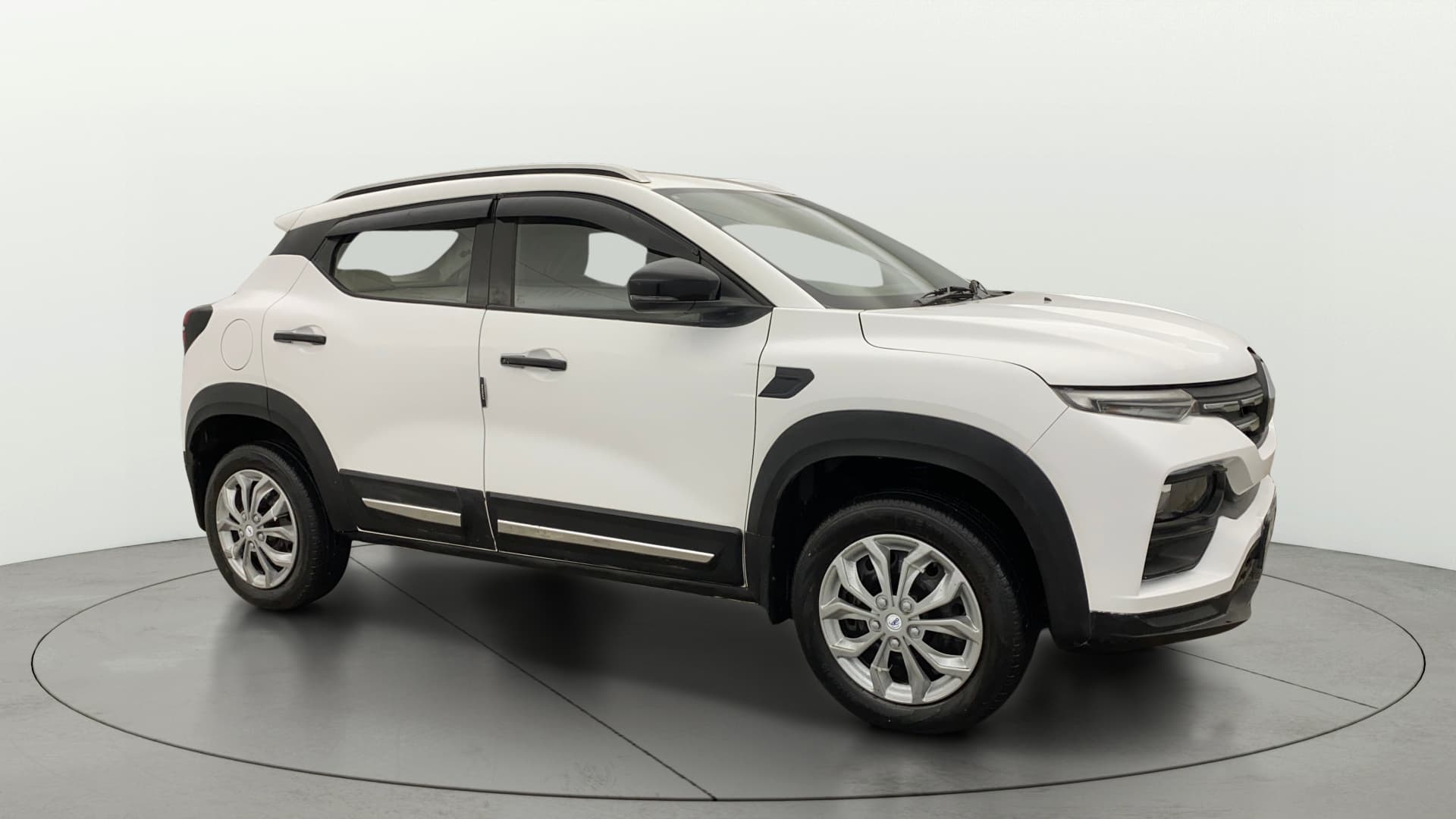 2022 RXL MT — ₹4.23L on Cars24