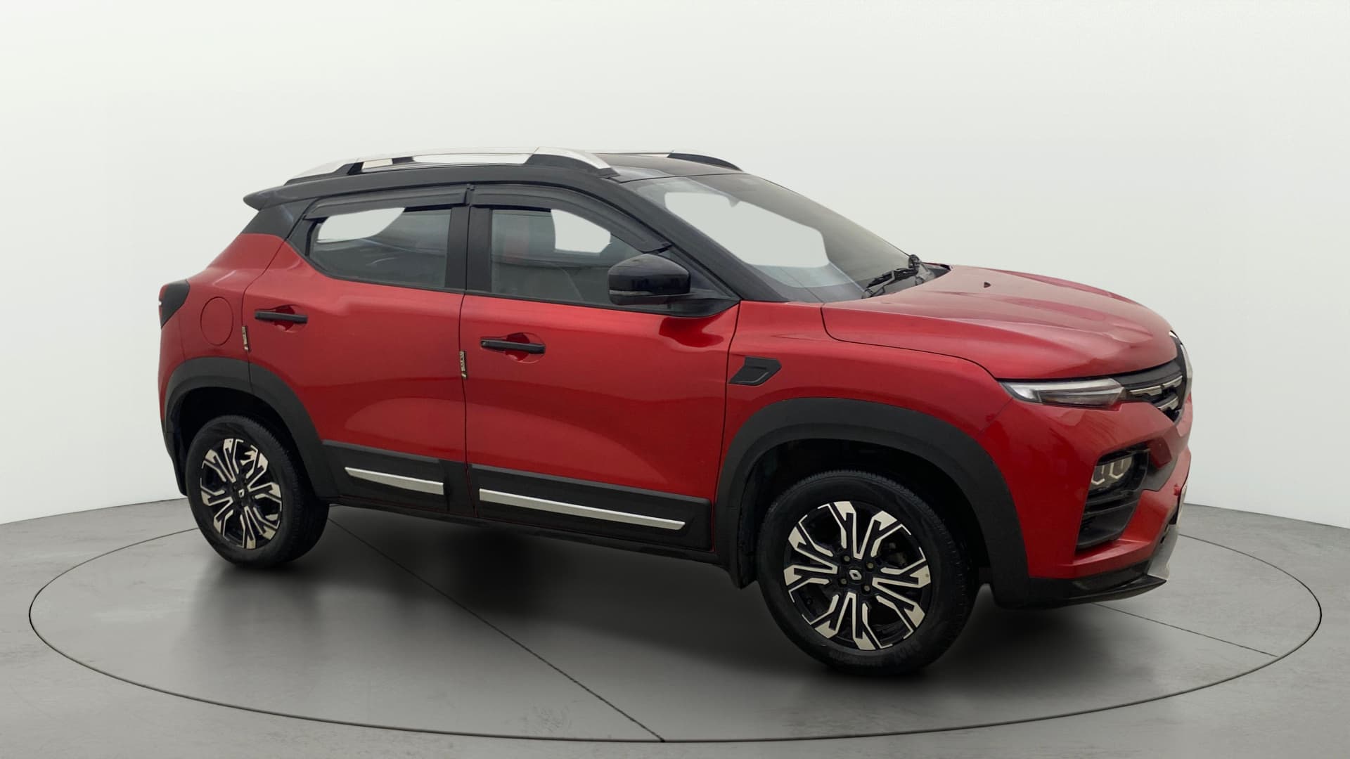 2022 RXT (O) MT DUAL TONE — ₹6.27L on Cars24