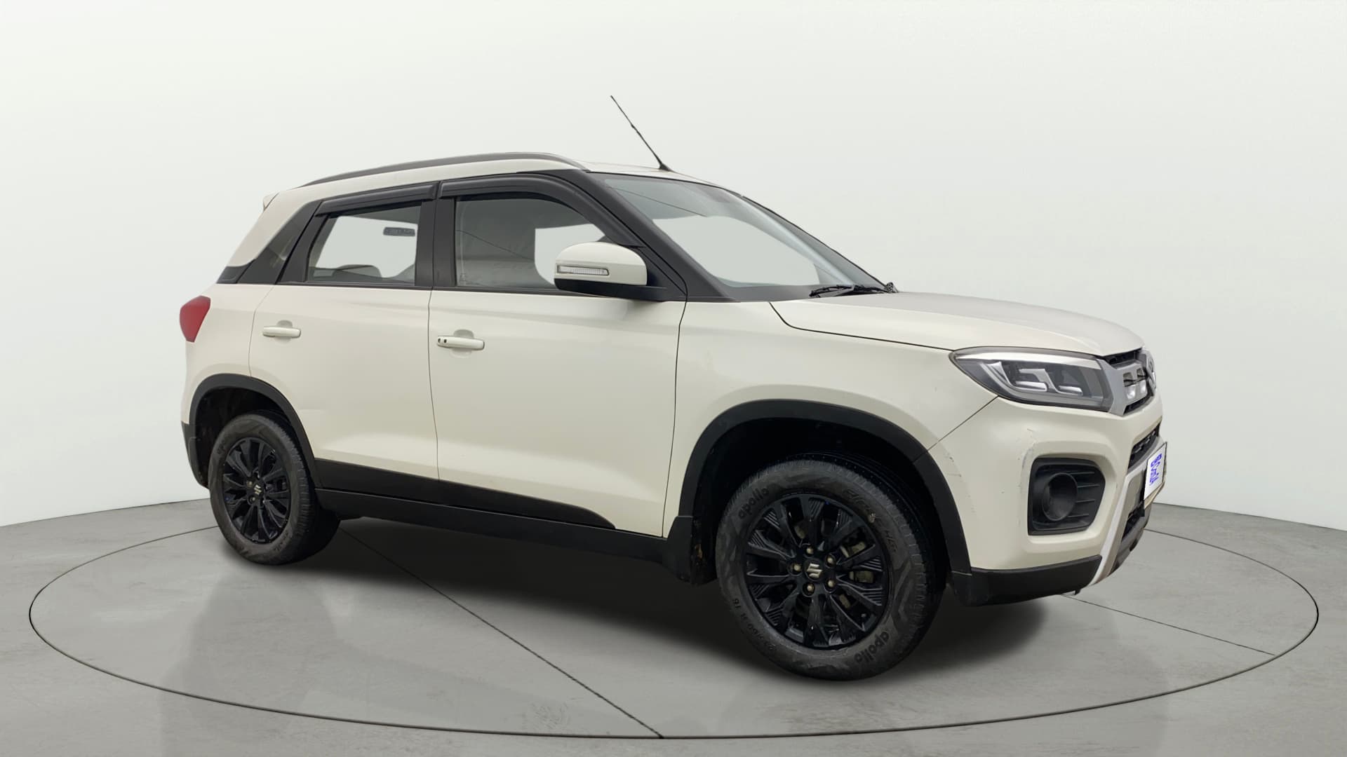 2022 ZXI — ₹7.53L on Cars24