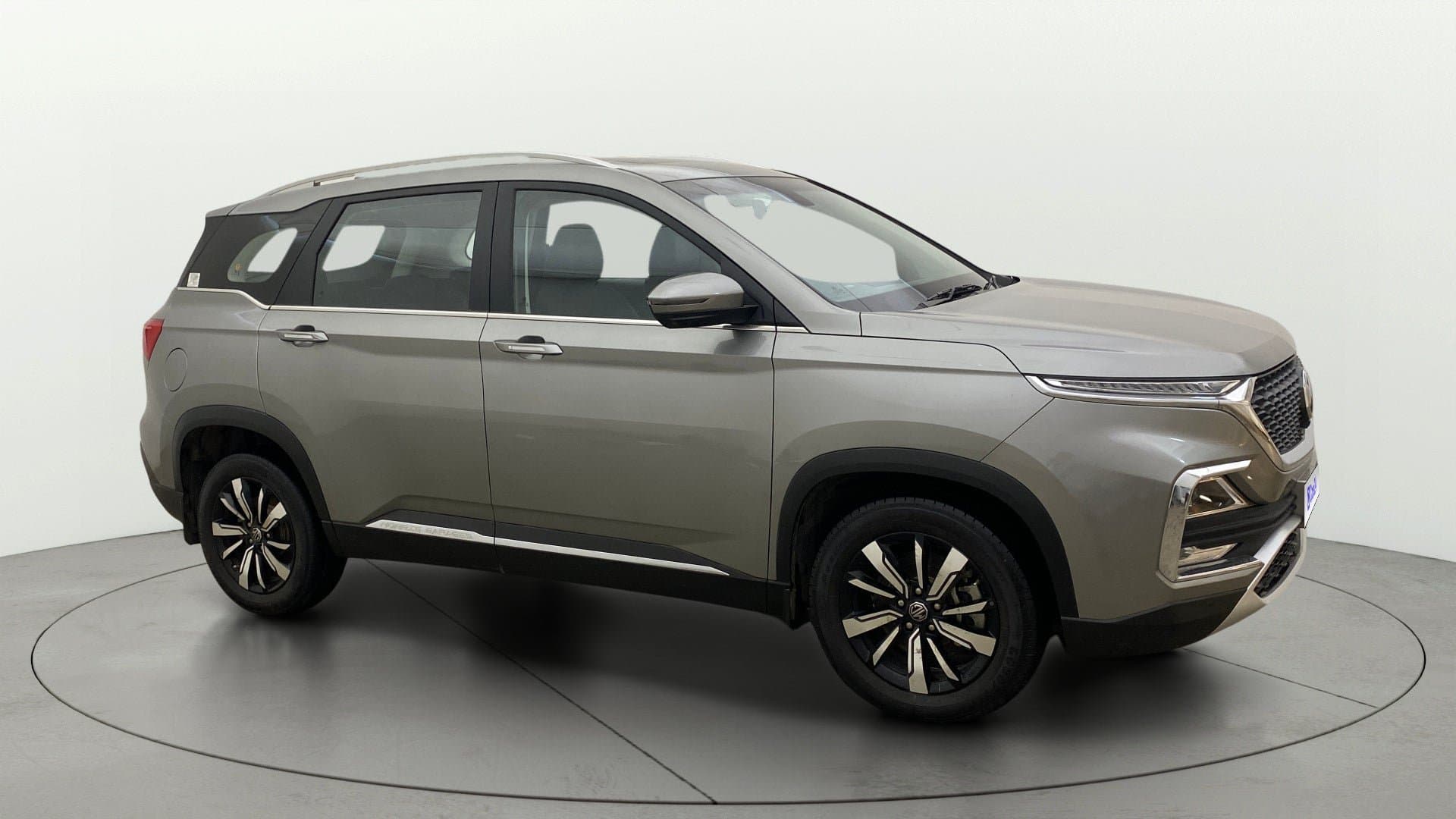 2019 SHARP HYBRID 1.5 PETROL — ₹10.2L on Cars24