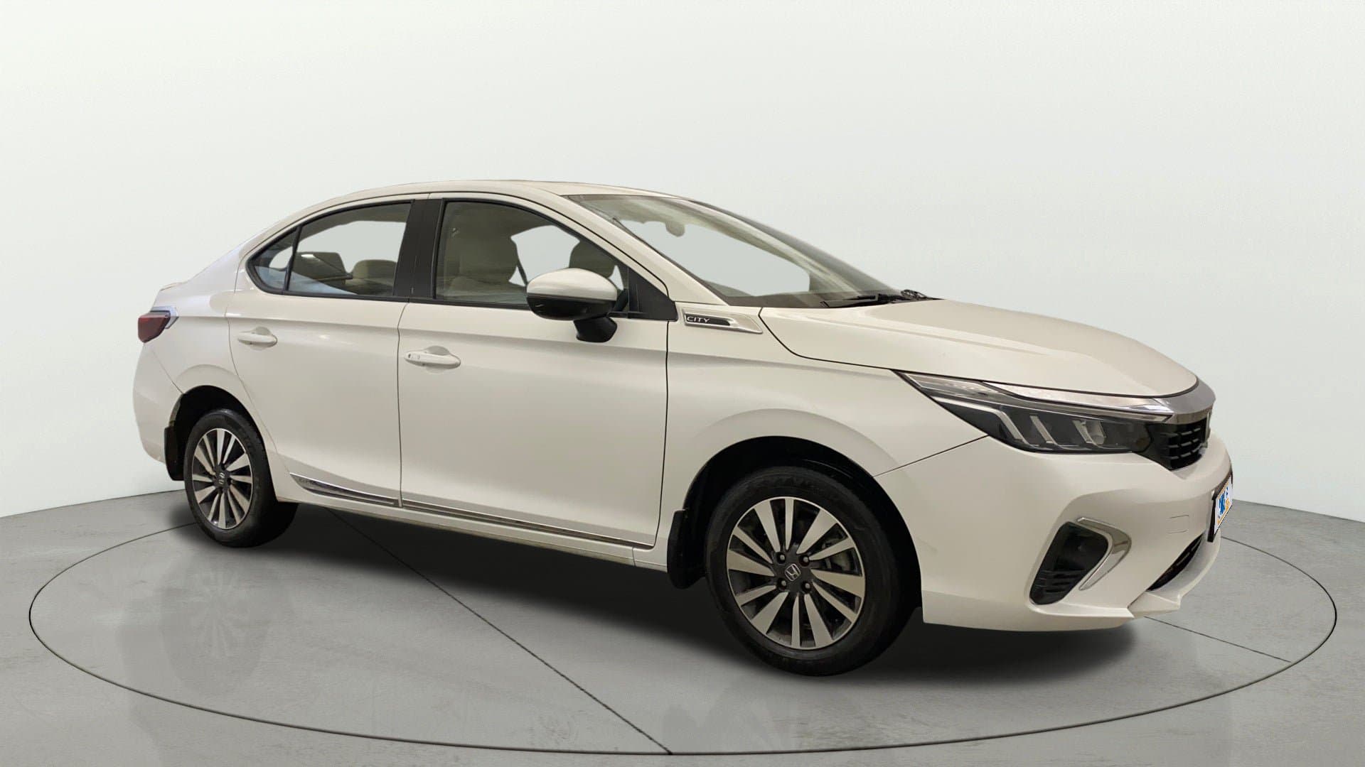 2023 1.5L I-VTEC VX CVT — ₹9.63L on Cars24