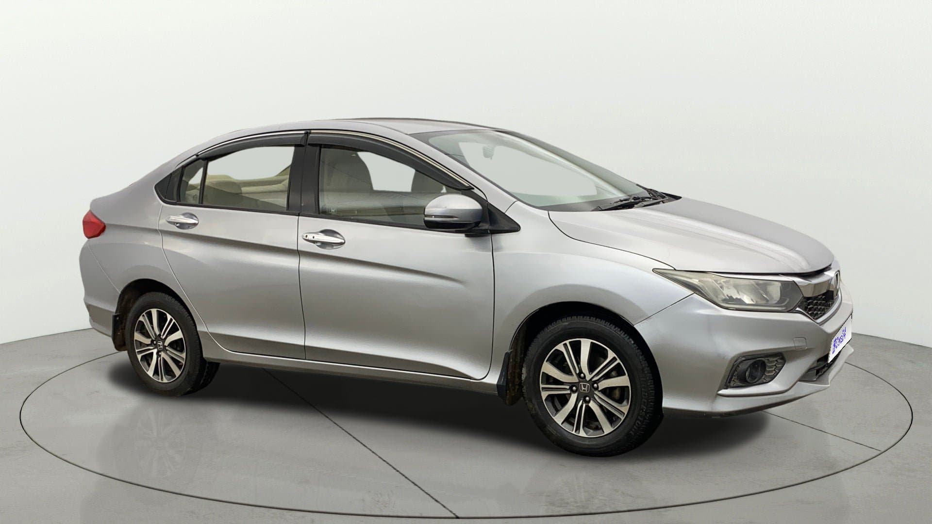 2019 1.5L I-VTE V CVT — ₹5.60L on Cars24