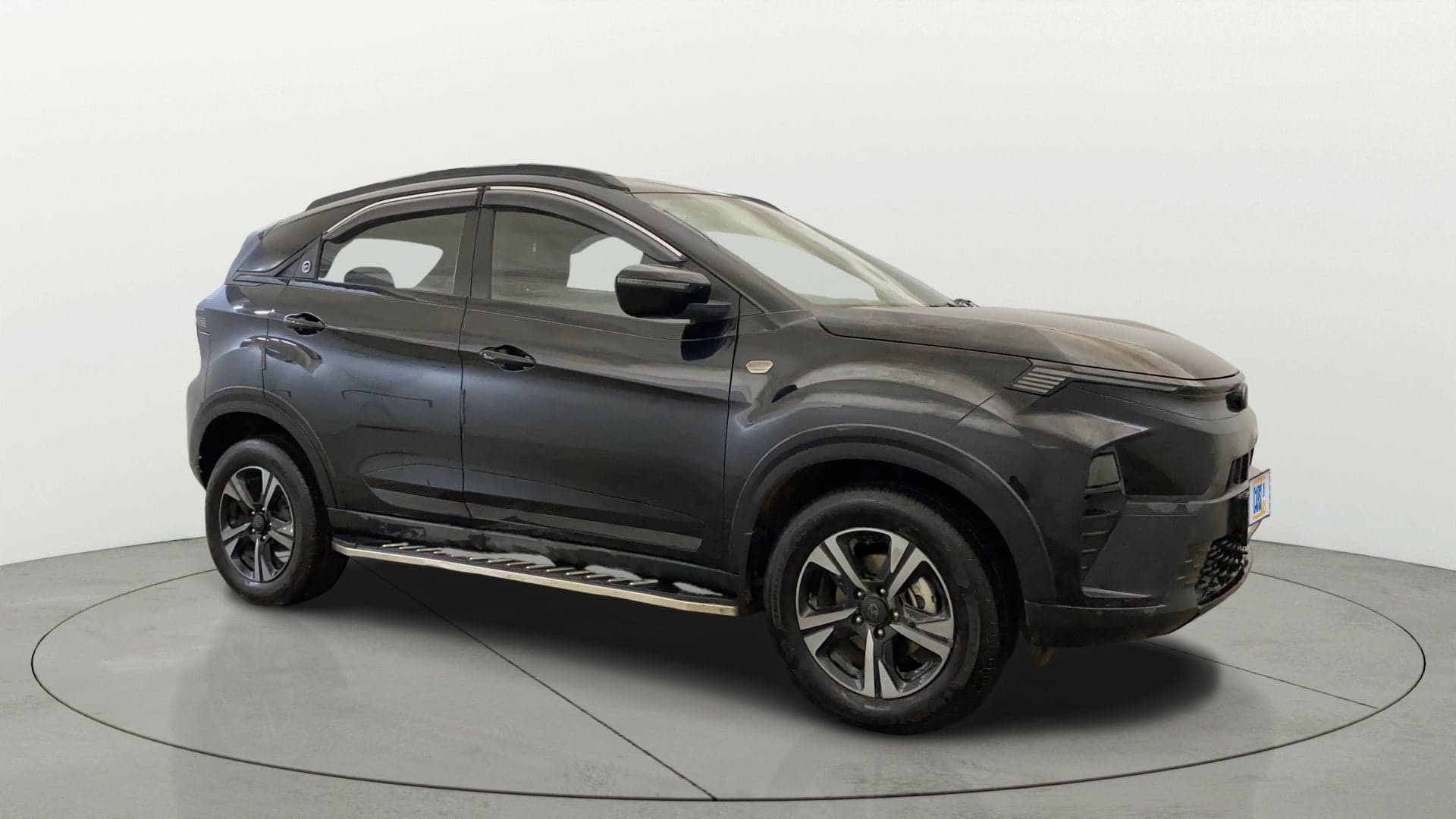 2024 Creative 1.5 Revotorq 6MT Dark Edition — ₹8.87L on Cars24