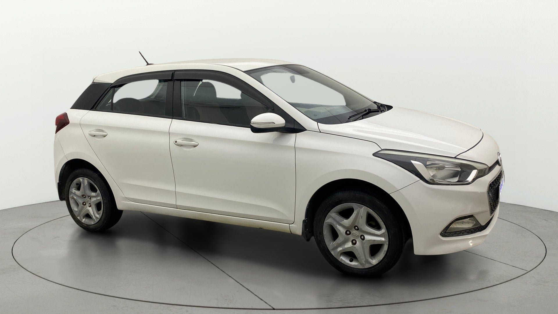 2017 ASTA 1.2 — ₹5.36L on Cars24