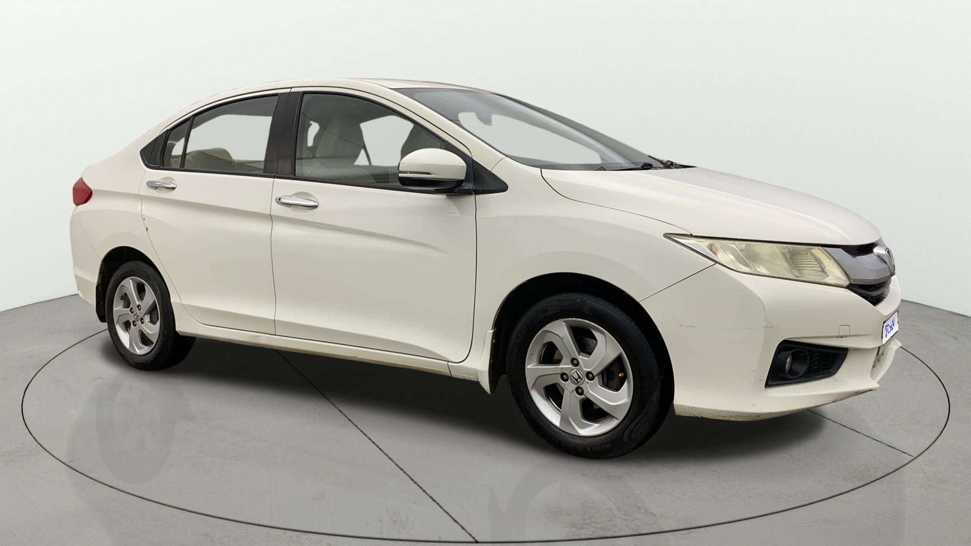 2015 1.5L I-VTEC V MT — ₹2.87L on Cars24