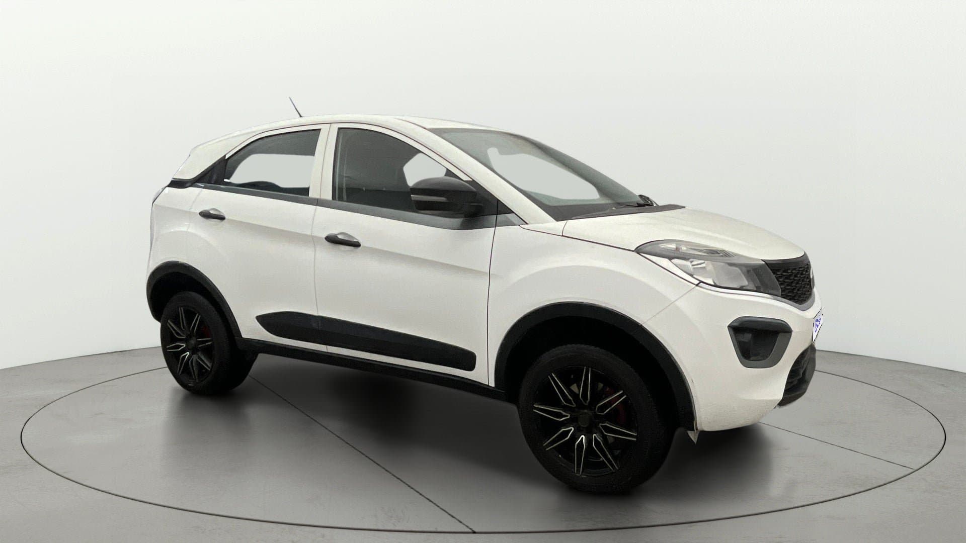 2019 XM PETROL — ₹4.29L on Cars24