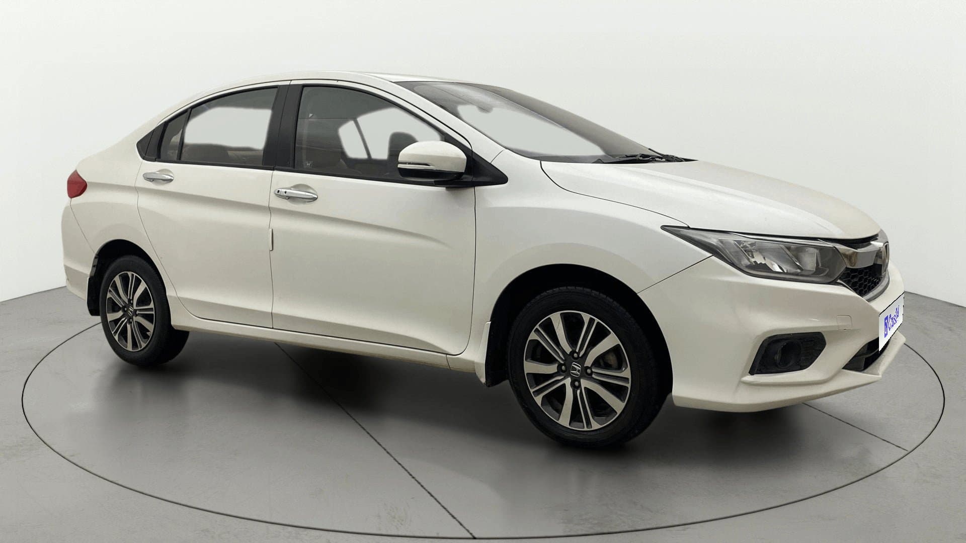 2018 1.5L I-VTEC V MT — ₹6.64L on Cars24