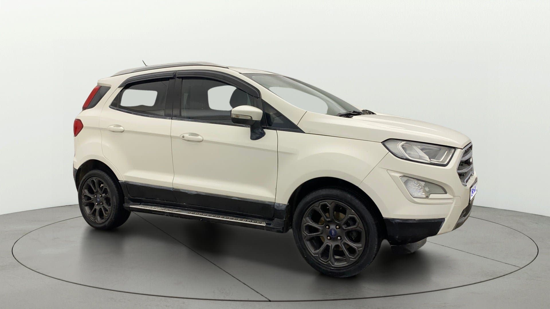 2017 TITANIUM + 1.5L PETROL AT — ₹4.99L on Cars24