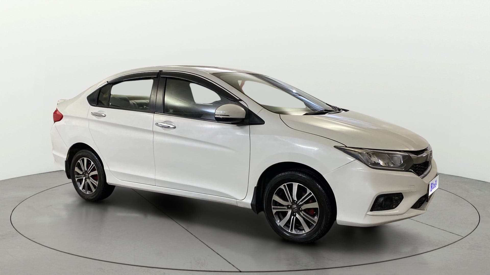 2019 1.5L I-VTEC V MT — ₹5.60L on Cars24