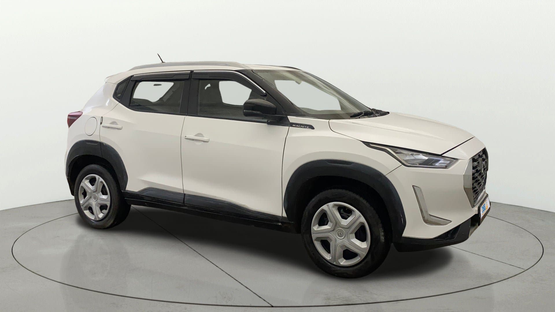 2021 XL — ₹3.76L on Cars24