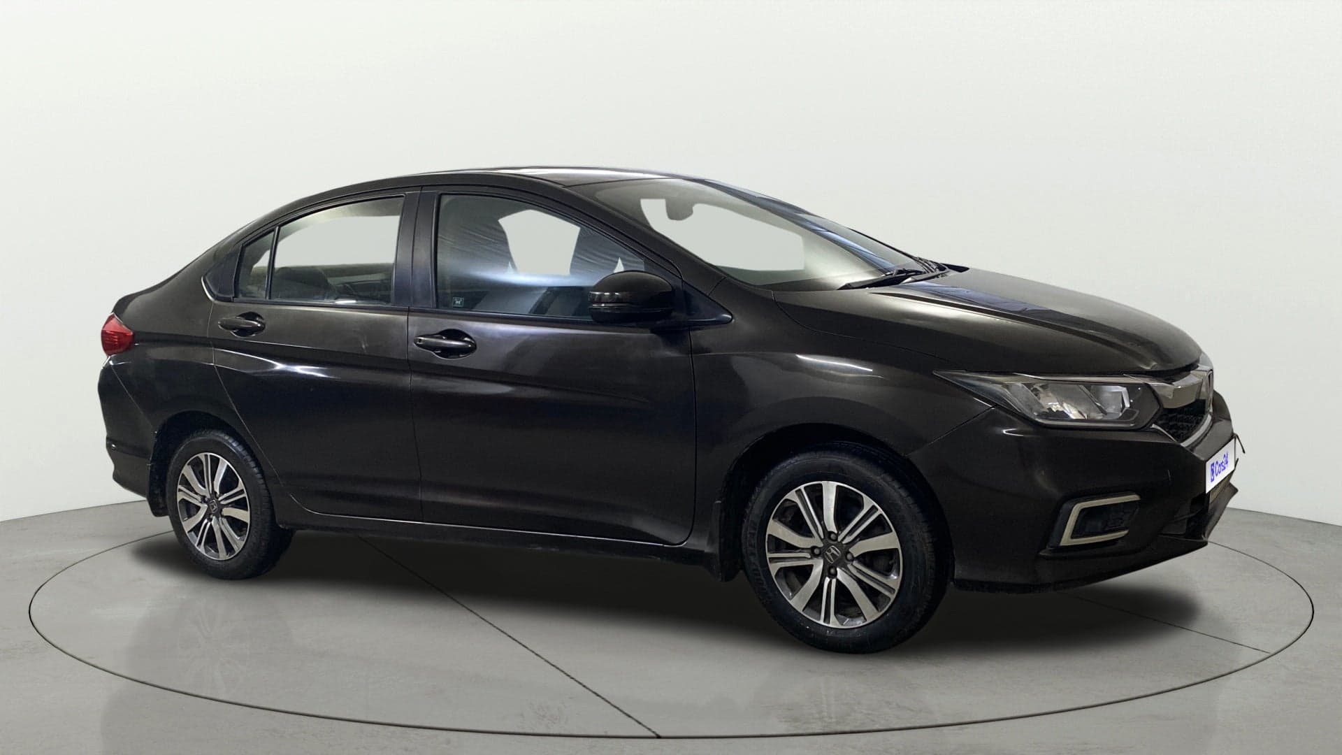 2018 1.5L I-VTEC SV — ₹4.80L on Cars24