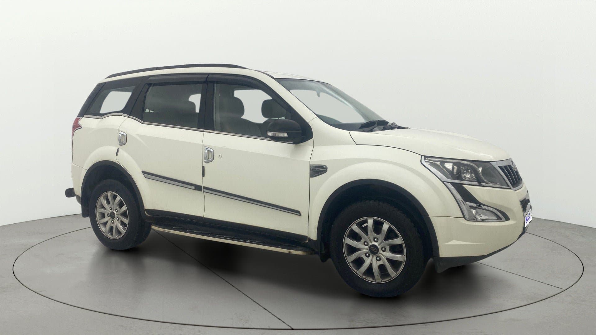 2015 W10 AWD — ₹9.08L on Cars24