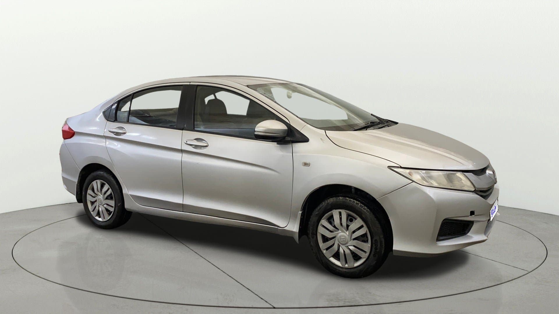 2016 1.5L I-VTEC SV — ₹3.28L on Cars24