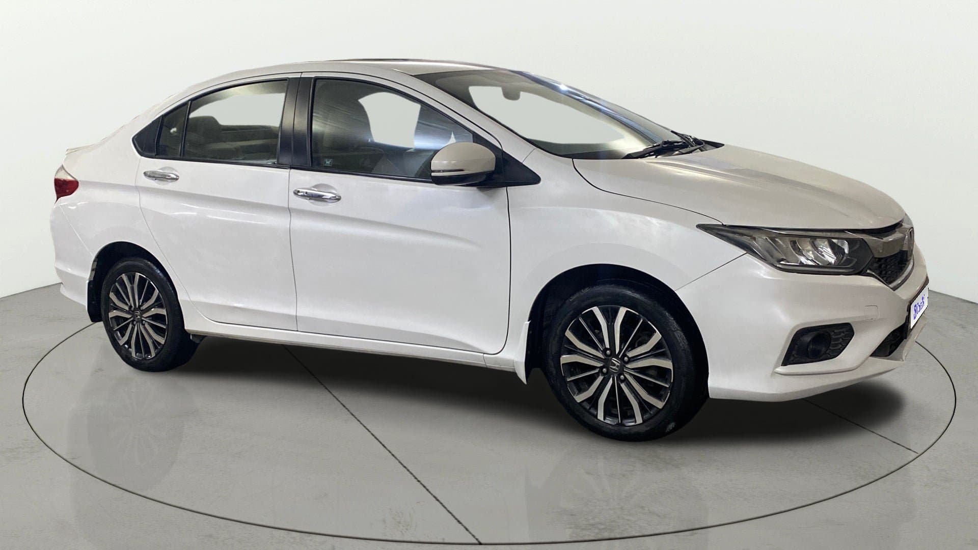 2017 1.5L I-VTEC ZX CVT — ₹5.72L on Cars24