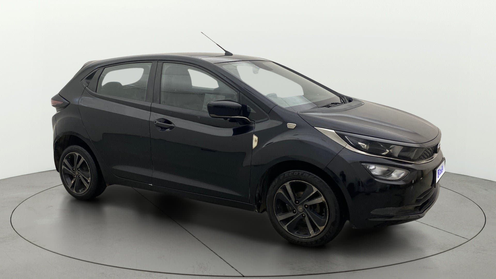 2021 XZ PLUS PETROL DARK EDITION — ₹6.21L on Cars24