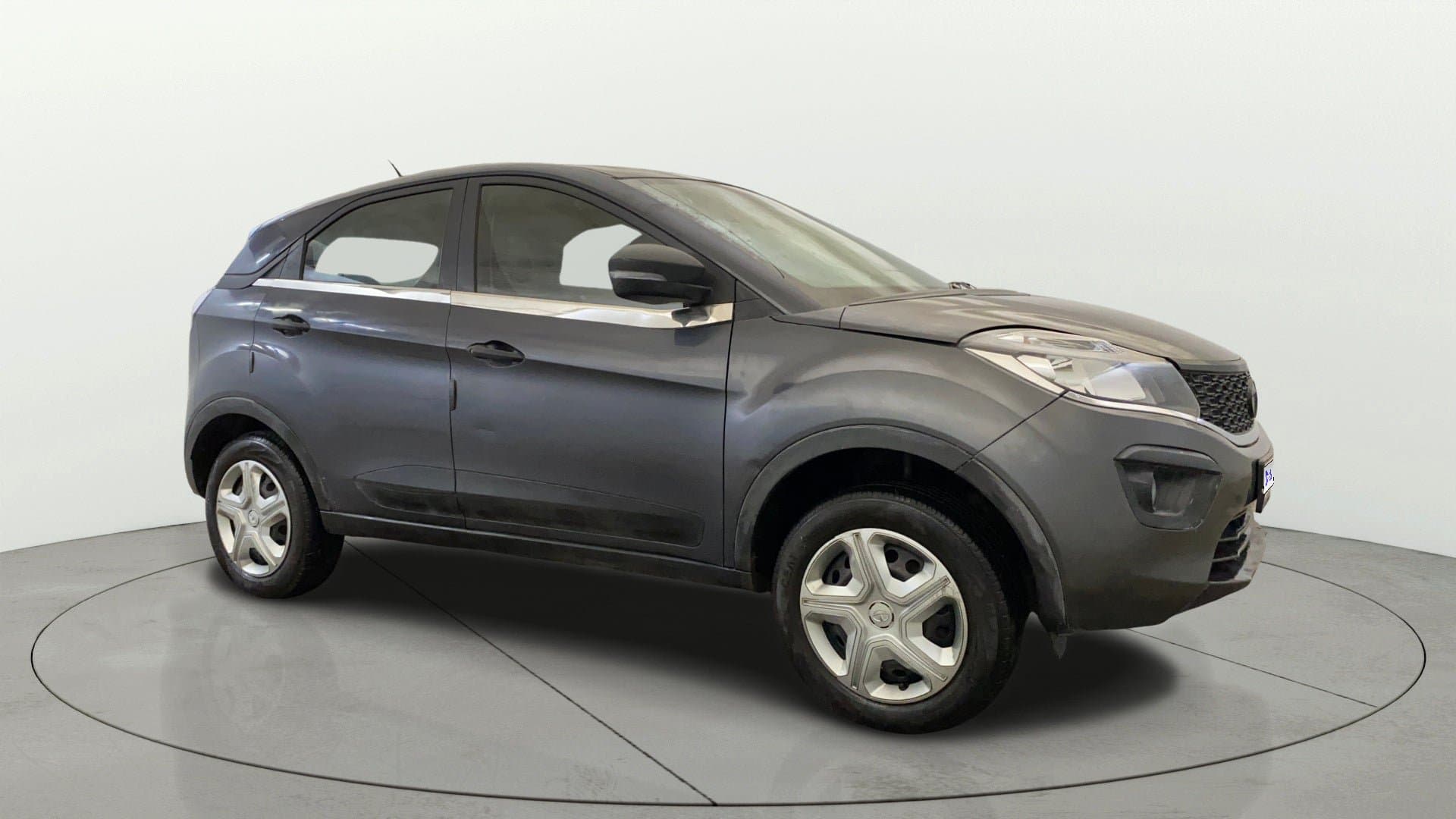 2019 XM PETROL — ₹3.80L on Cars24