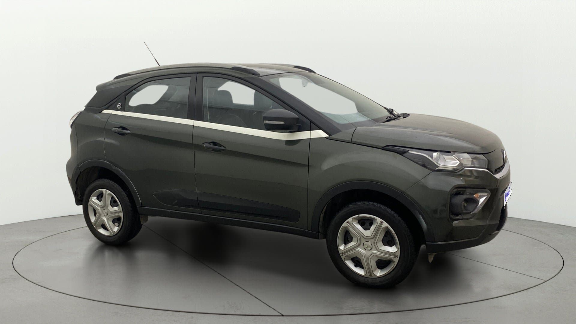 2023 XM PETROL — ₹7.96L on Cars24