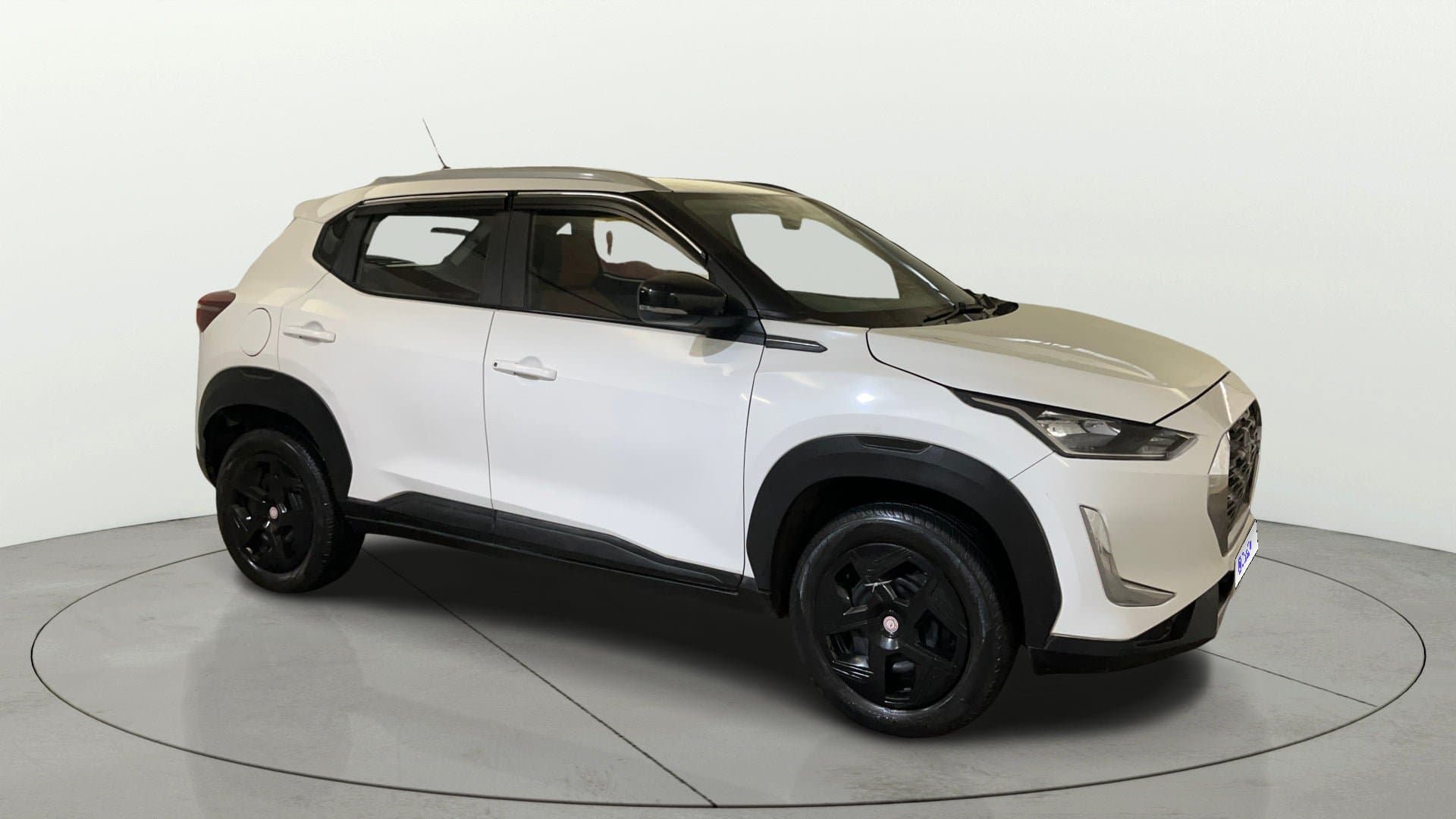 2023 XL — ₹4.69L on Cars24