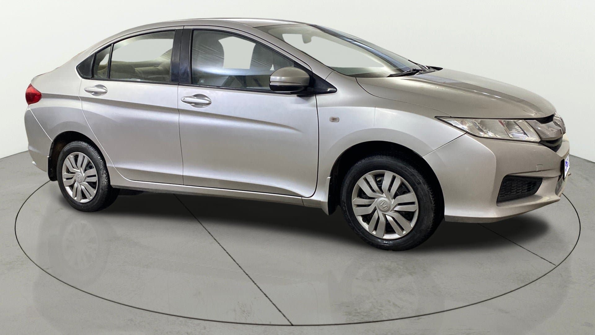 2014 1.5L I-VTEC SV — ₹3.29L on Cars24