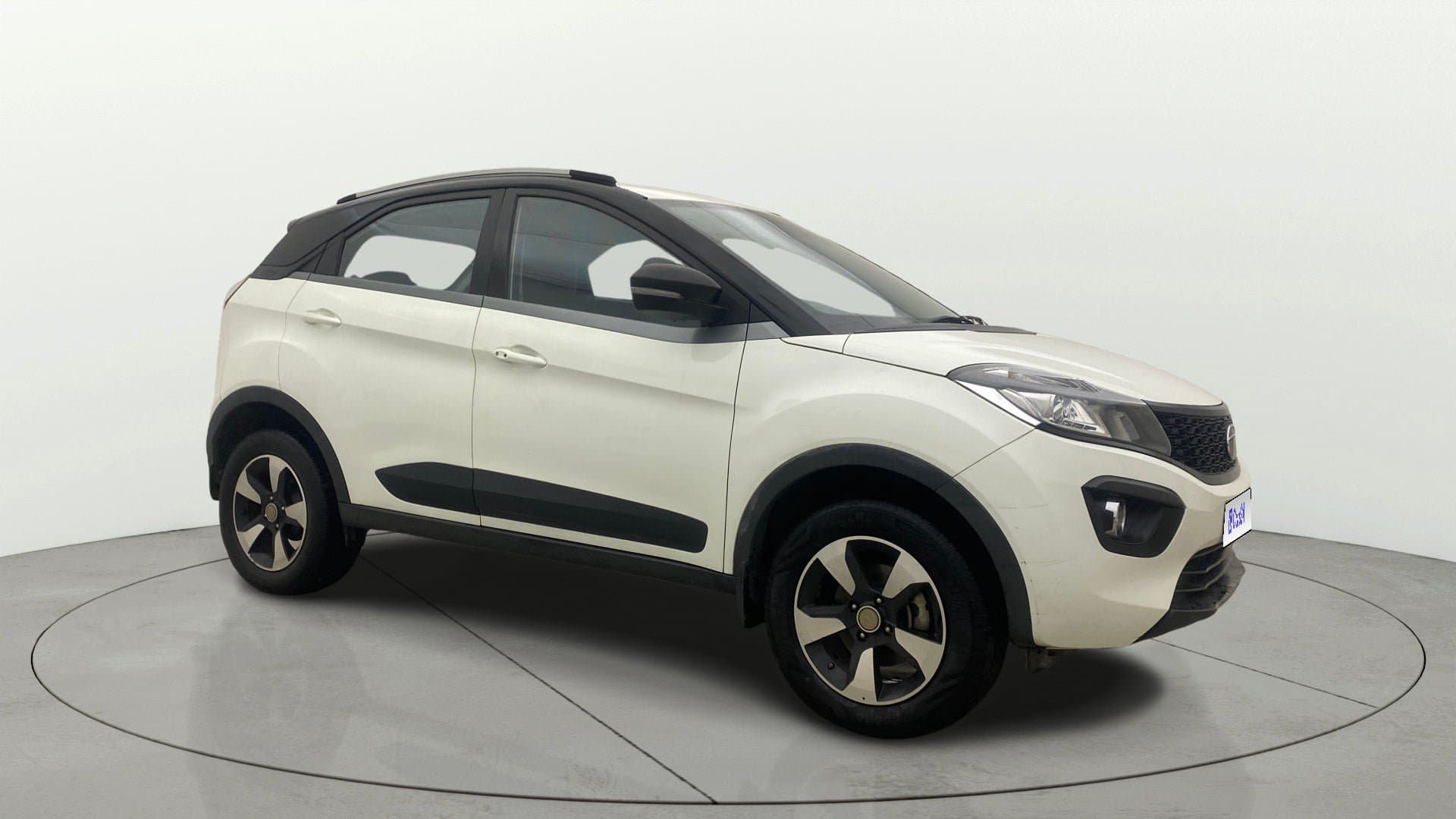 2018 XZ PLUS PETROL — ₹5.89L on Cars24