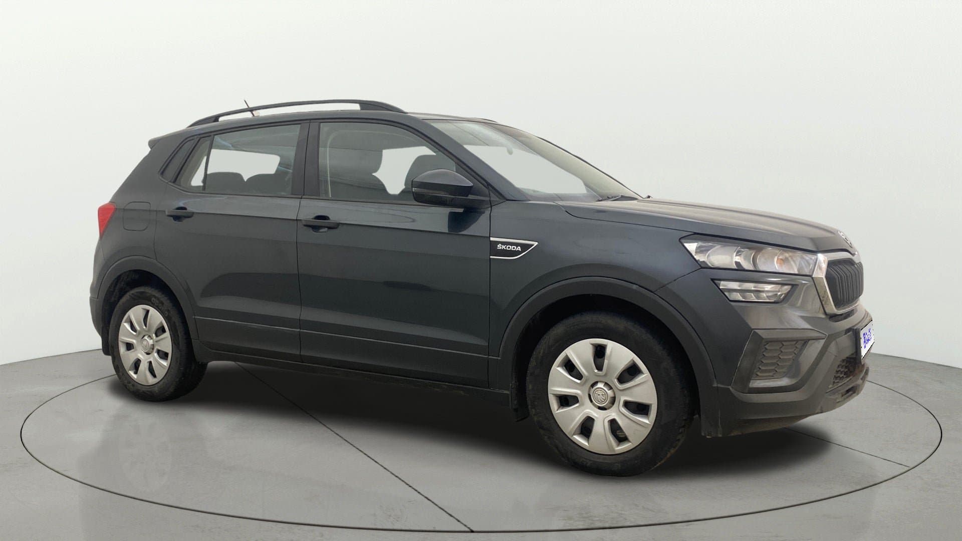 2021 ACTIVE 1.0L TSI MT — ₹7.75L on Cars24