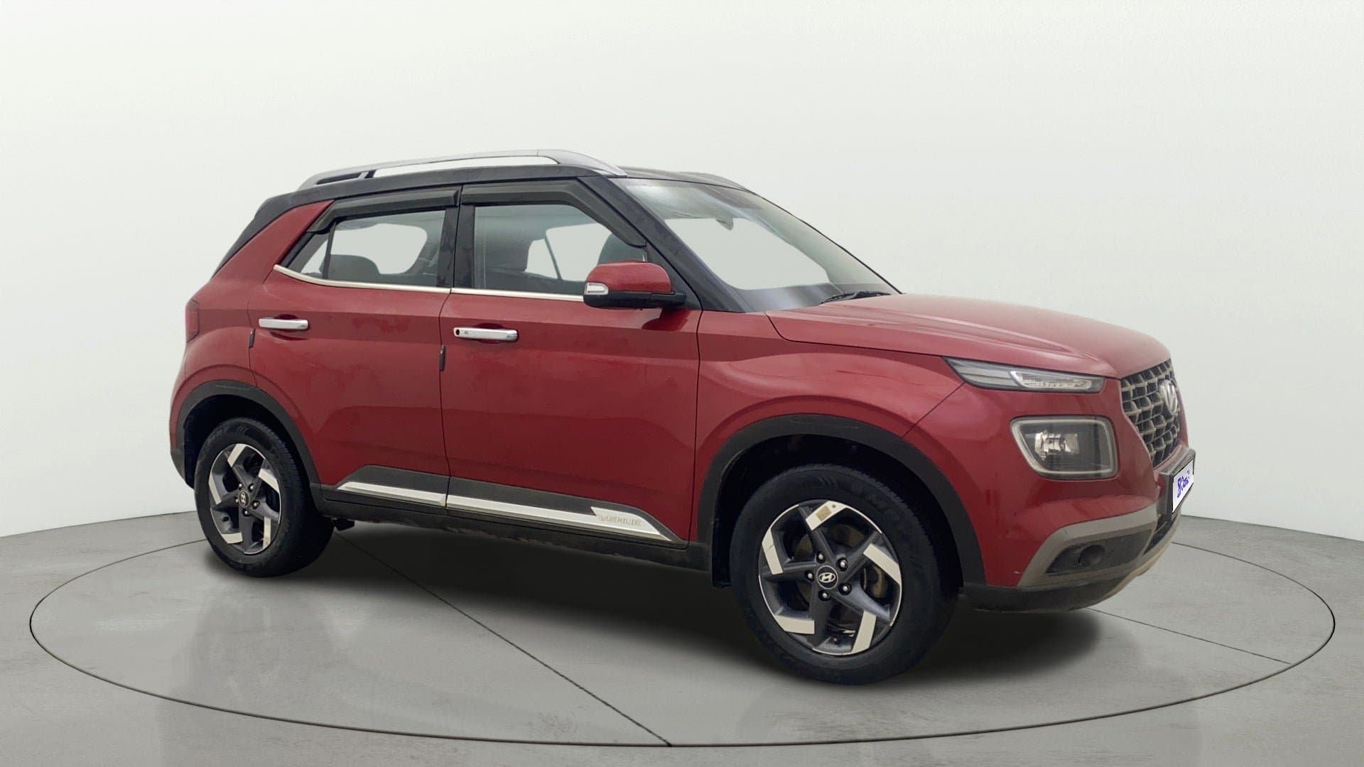 2022 SX 1.5 CRDI — ₹8.09L on Cars24