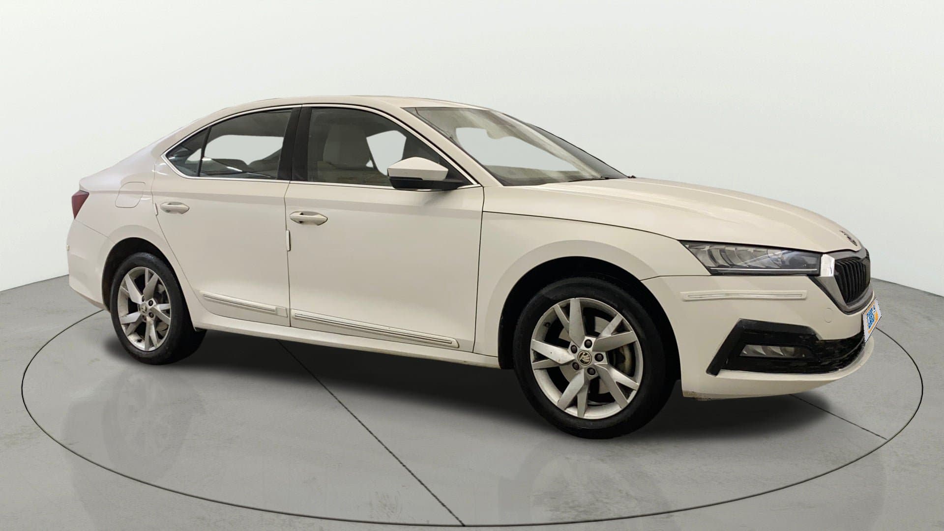 2022 STYLE 2.0 — ₹16.6L on Cars24