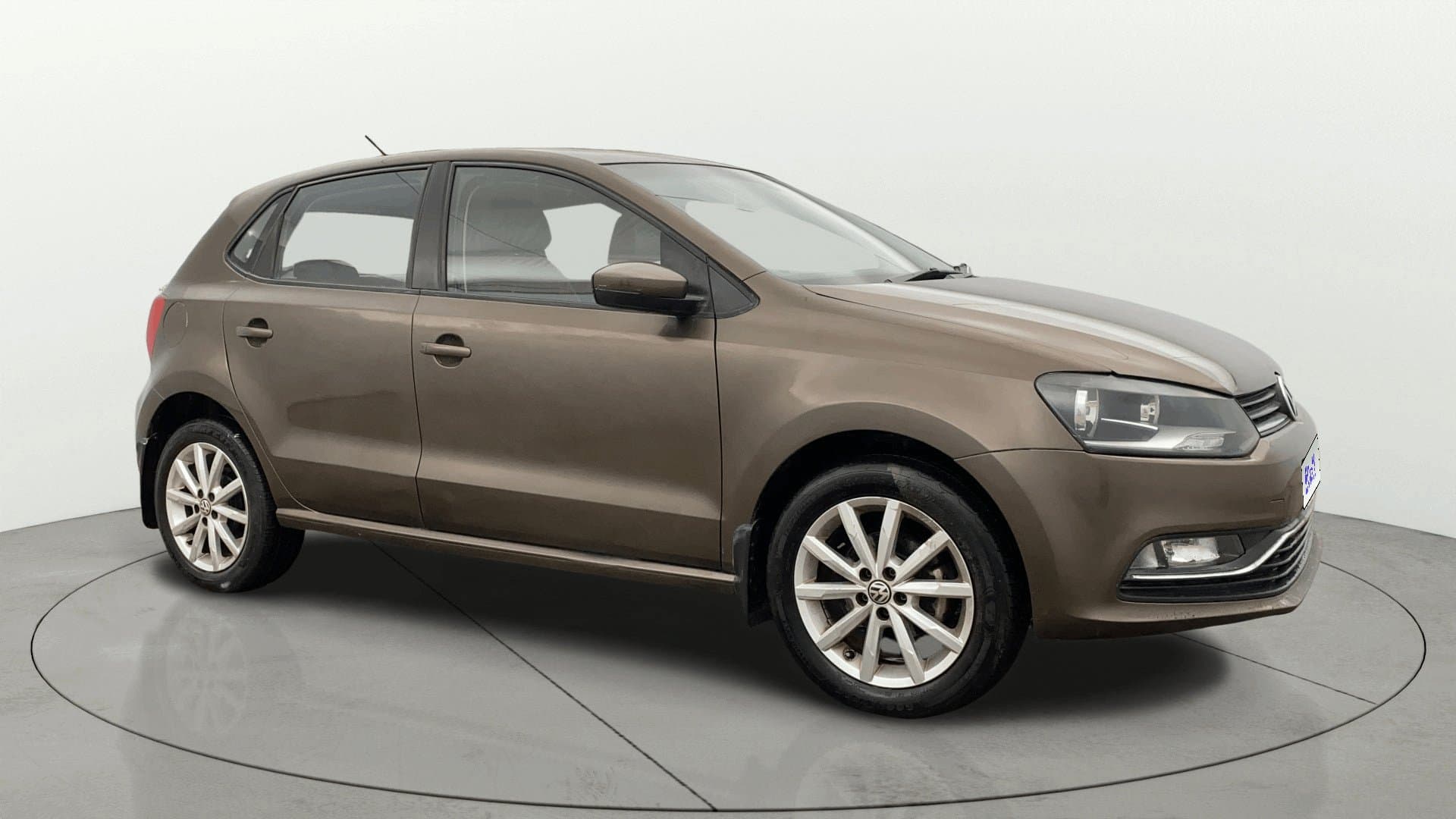 2018 HIGHLINE PLUS 1.0 16 ALLOY — ₹4.30L on Cars24