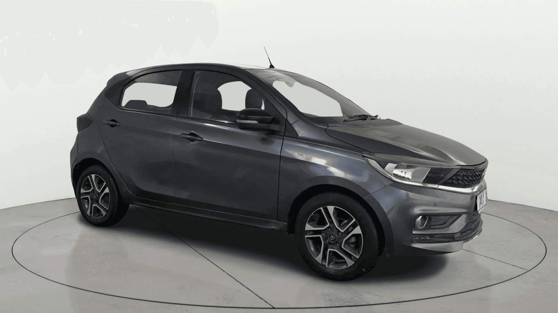 2020 XZ PLUS PETROL — ₹3.69L on Cars24