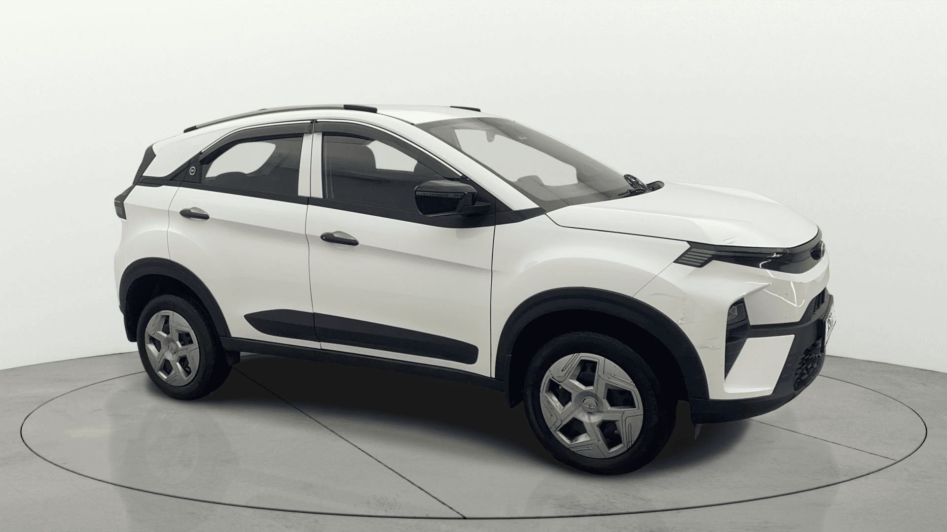 2024 SMART+ 1.2 PETROL — ₹7.92L on Cars24